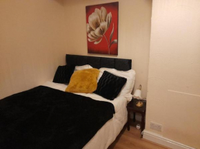 Inviting 3-Bed House in Middlesbrough with Wifi